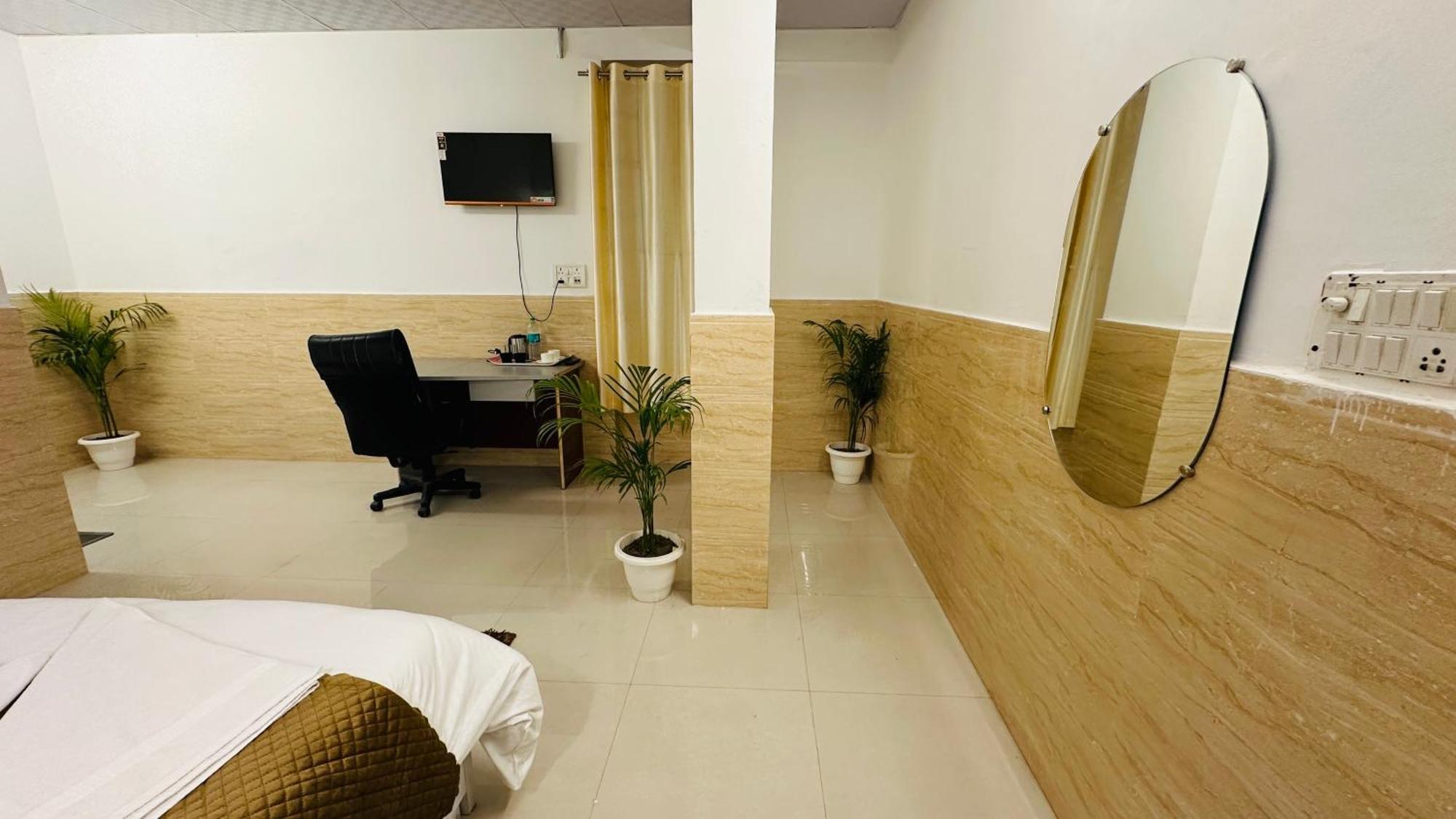 Hotel Relax In - Noida Sector 18 Exterior foto